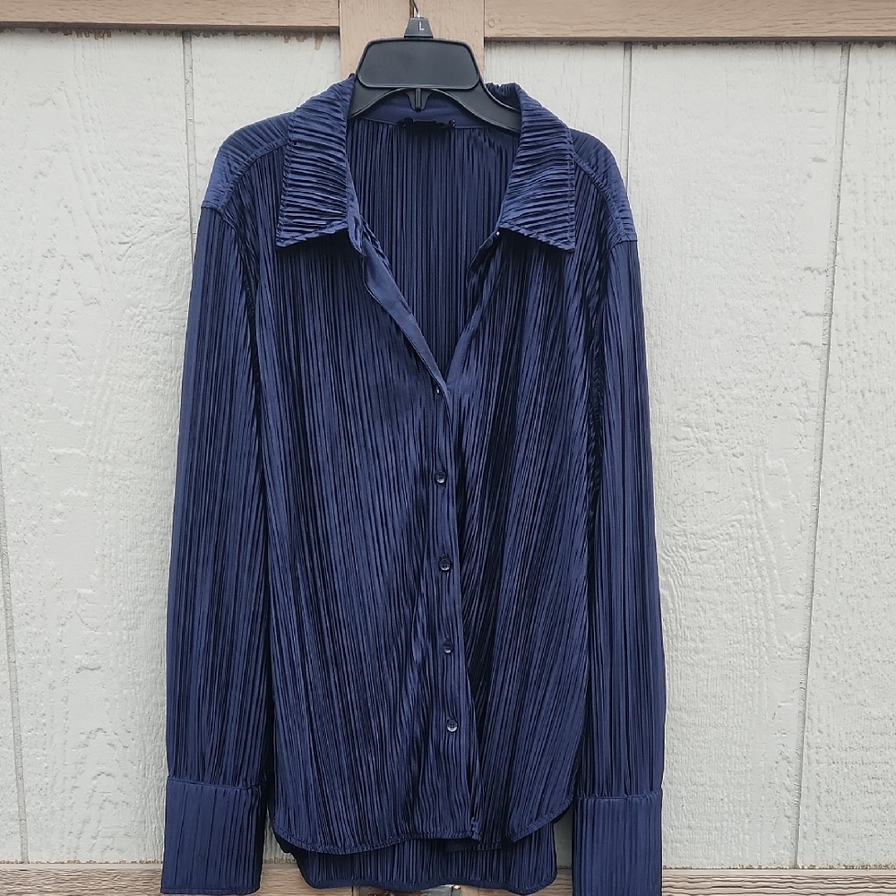 Good American Navy Blue Plisse Micro Pleated Button Up Satin Top Small Medium‎